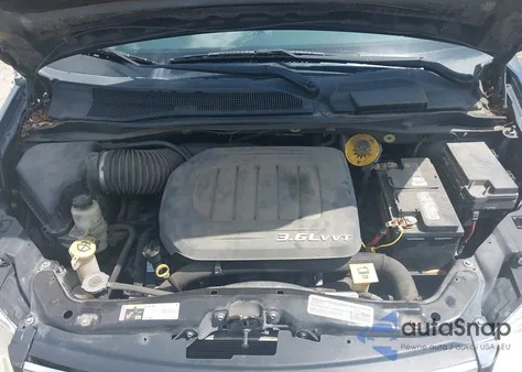 2014 Chrysler Town & Country Touring z USA, uszkodzony, nr VIN 2C4RC1BG9ER454226